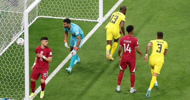 赛事时间表-卡塔尔踢出国足既视感，东道主为什么这么怂？