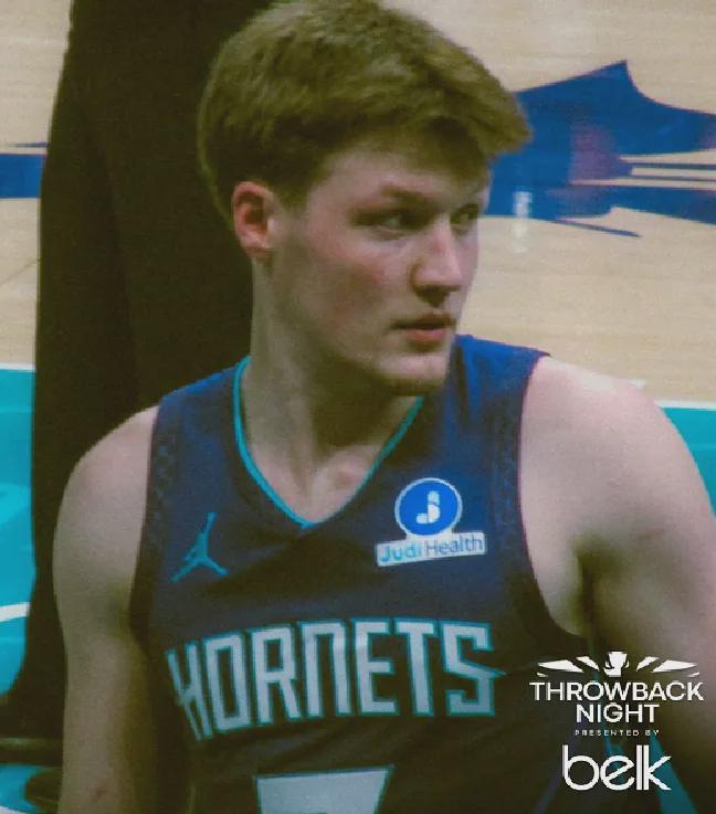 赛事时间表-19中11!干翻三支冠军球队!力压弗拉格的新秀