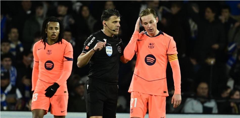 英雄联盟赛事官网入口-世体:曼萨诺可能因为在皇社vs巴萨时的执法表现被停哨一轮