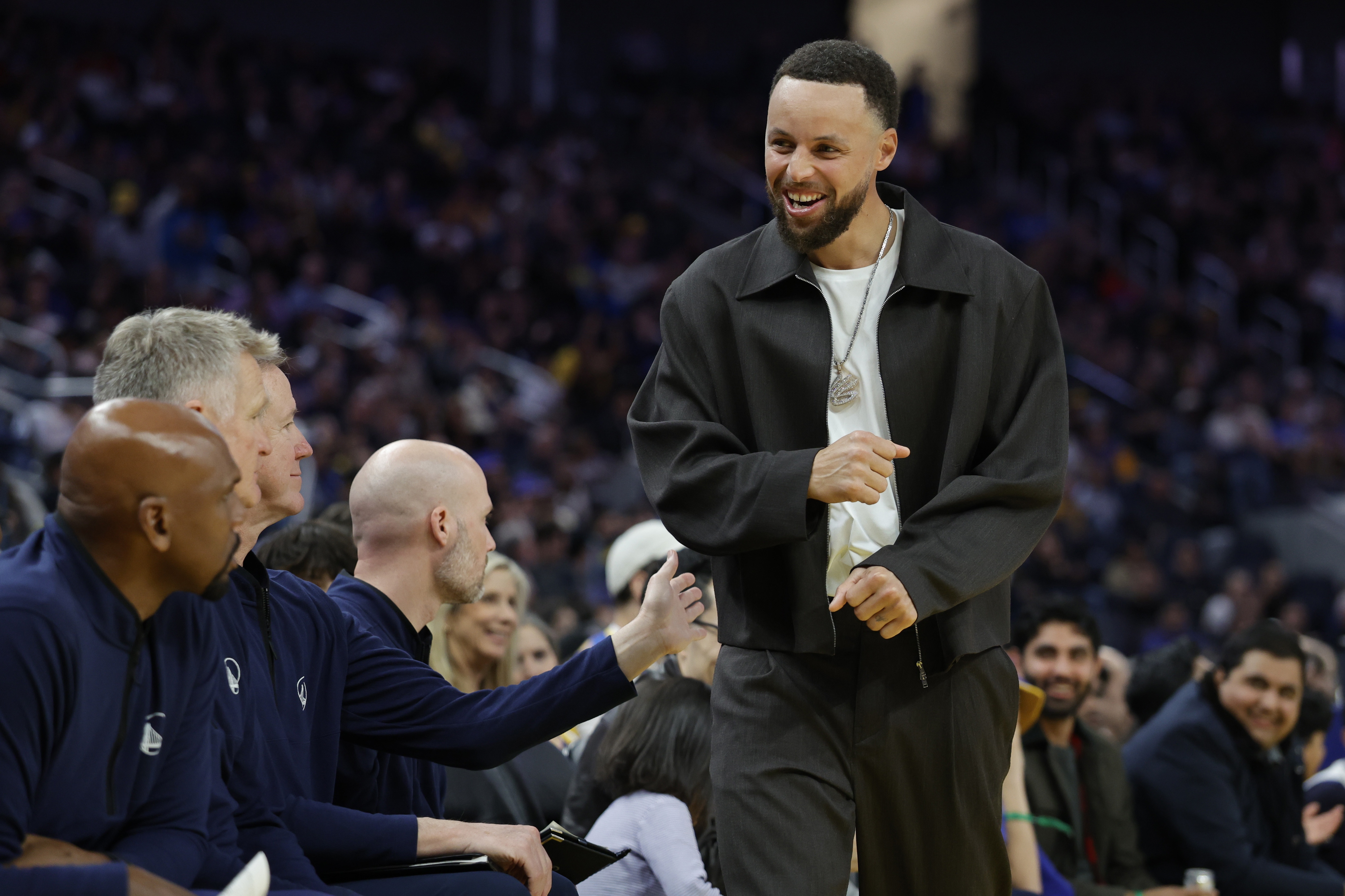 英雄联盟赛事官网入口-科尔：库里今早进行了个人训练 他随队出征客场能提升士气