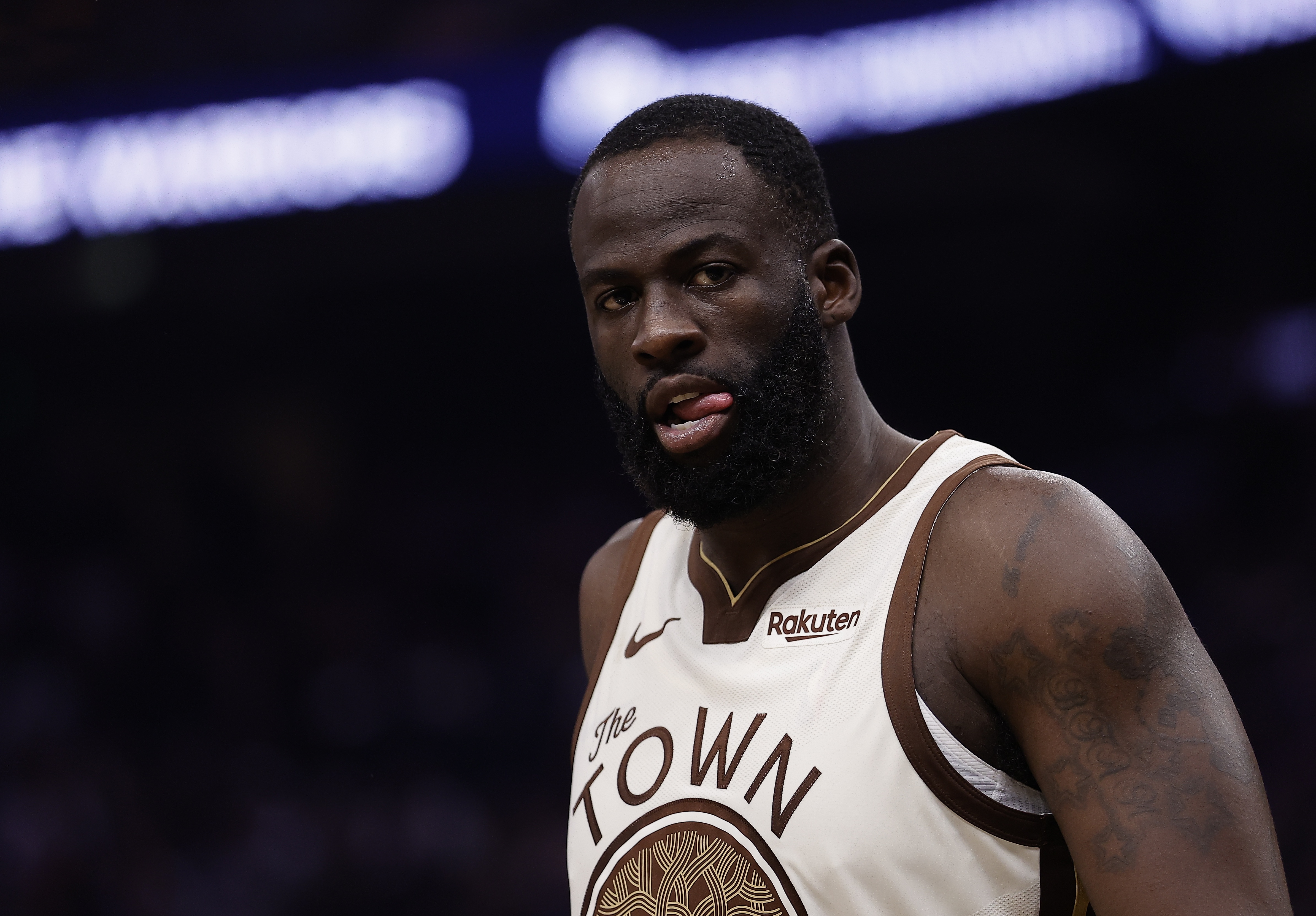 赛事时间表-勇士官方:追梦因下背部伤病管理将缺席今日对阵森林狼的比赛